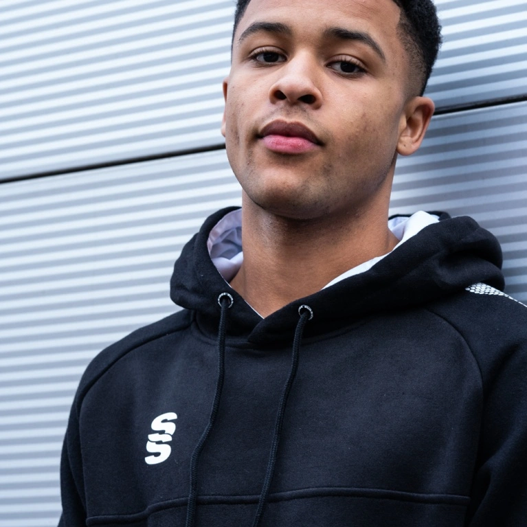 Fuse Hoody : Black / White